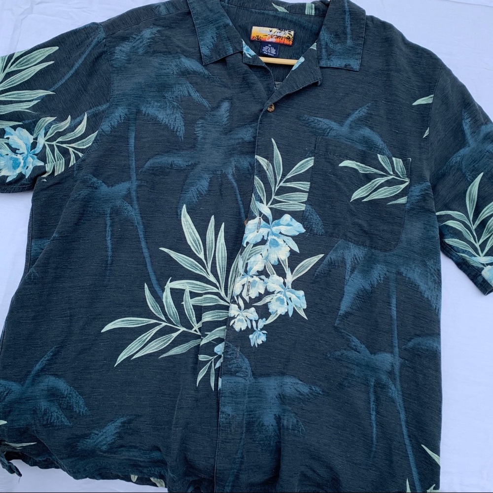 Hawaiian shirt